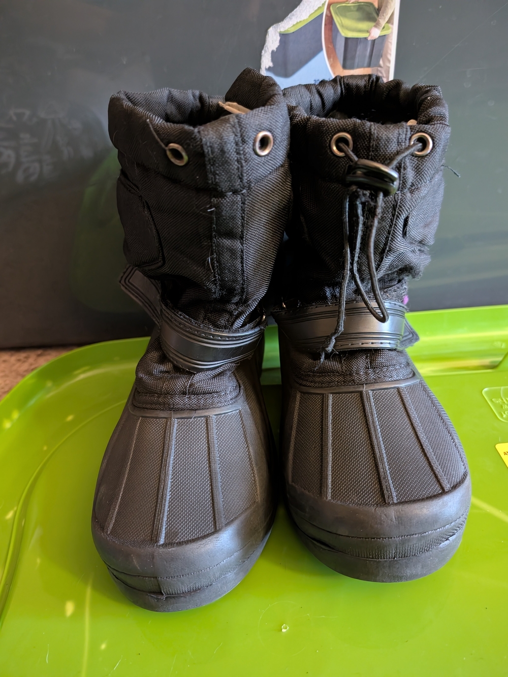 C9 by Champion Snow Boots Size 4